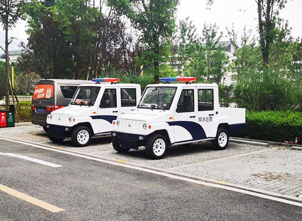 4輪電動巡邏車