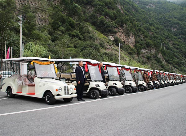 綠爵8座電動(dòng)看房車 綠爵8座電動(dòng)看房車